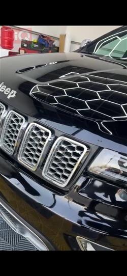 جیپ گراند شیرۆکی